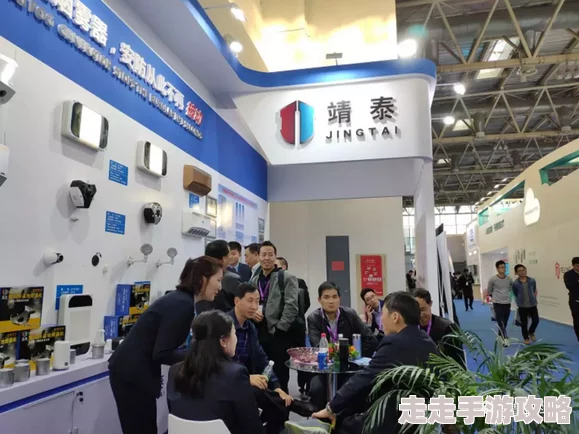 粉色苏州晶体元件有限公司在新产品发布会上展示最新技术创新，推动行业发展与市场竞争力提升
