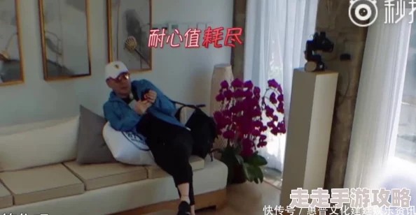 饥渴难耐的隔壁女邻居，意外邂逅后竟展开了一段不可思议的邻里关系与情感纠葛！