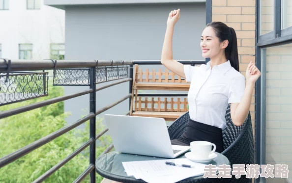 人妻母乳女上司：讲述一位职场女性在家庭与工作的双重压力下，如何平衡个人生活与职业发展的故事