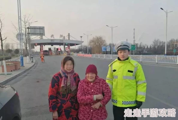 老太太视频引发热议，网友纷纷留言分享自己的感受与故事，温暖瞬间感动无数人心弦