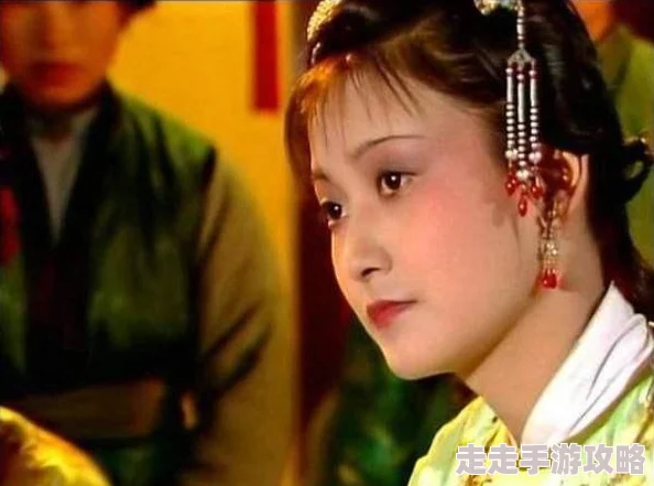 日怡红院：震撼曝光！隐藏在繁华背后的秘密与真相，令人瞠目结舌的内幕大揭晓！