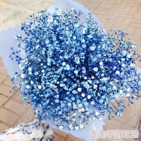 法国满天星《八尺夫人》：全新展览揭示艺术背后的故事与创作灵感，吸引众多观众前来欣赏