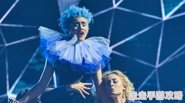 Gay2022勾搭猛男外卖！这位外卖小哥的惊人秘密曝光，引发全网热议！