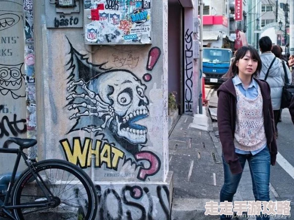 老熟女败火色频AV：最新动态揭示她们如何在生活中重拾激情与魅力，展现不一样的风采与自信