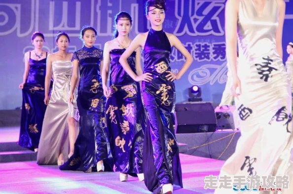 空少被猛男双龙GⅤ2022，惊现新动态：热辣视频引发网友热议与讨论，背后故事令人瞩目！