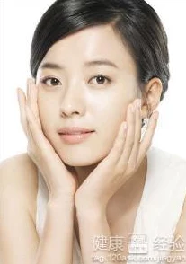 探索中国年轻女性的肌肤秘密：如何实现自然嫩白与自信之美的完美结合