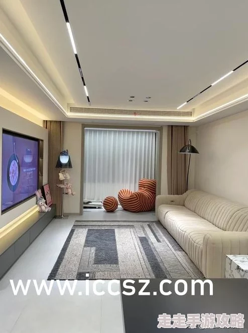 美女胸部(不遮挡)照片引发热议网友纷纷评论称美丽与艺术的结合让人惊叹你怎么看待这种表现形式
