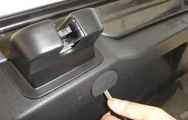 第一次接黑人嫖客惊爆内幕：她竟然在交易中发现了不可思议的秘密，令所有人震惊不已！