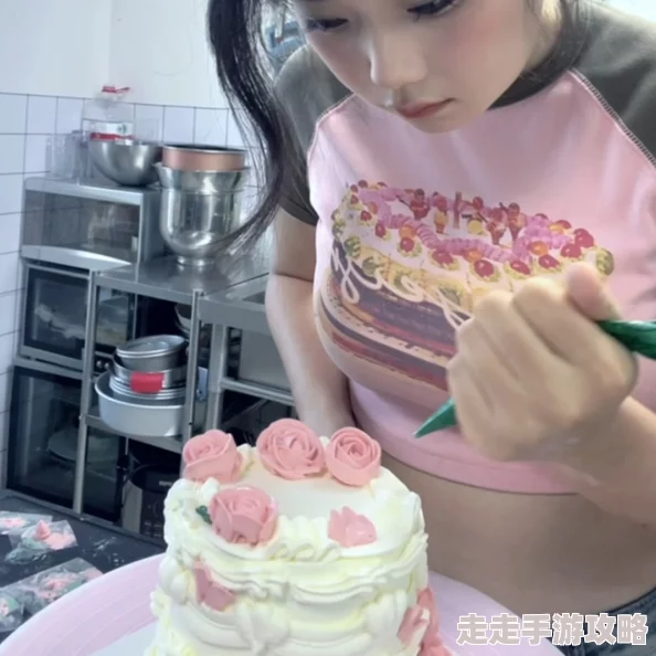 岳你下面夹得好紧好爽最近刚学会了做蛋糕 岳你下面夹得好紧好爽最近刚学会了做蛋糕