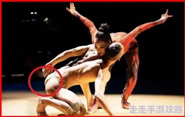 精品美女胱衣舞网友称尺度略大画面过于暴露 精品美女胱衣舞网友称尺度略大画面过于暴露